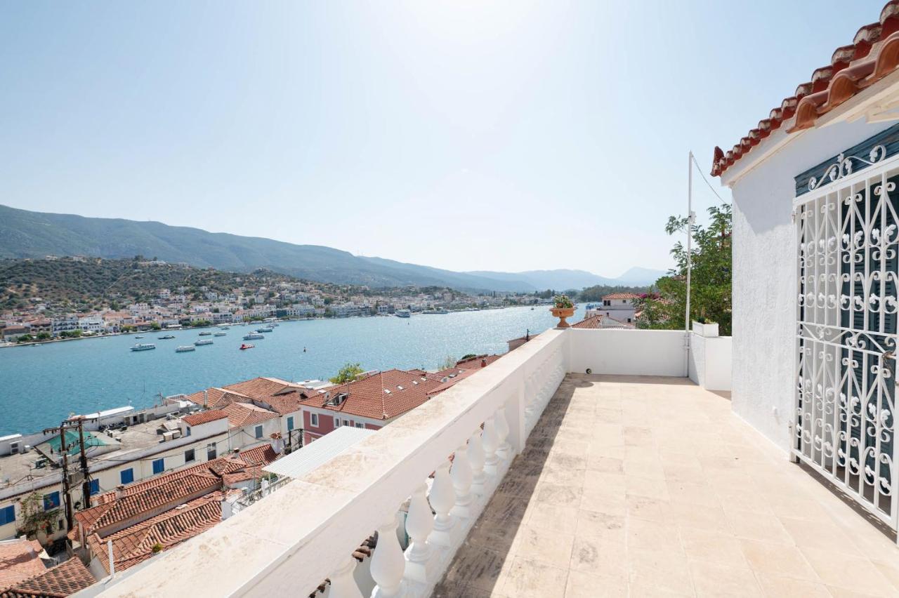Traditional House Under The Clock Tower With Sweet View Poros Town Ngoại thất bức ảnh