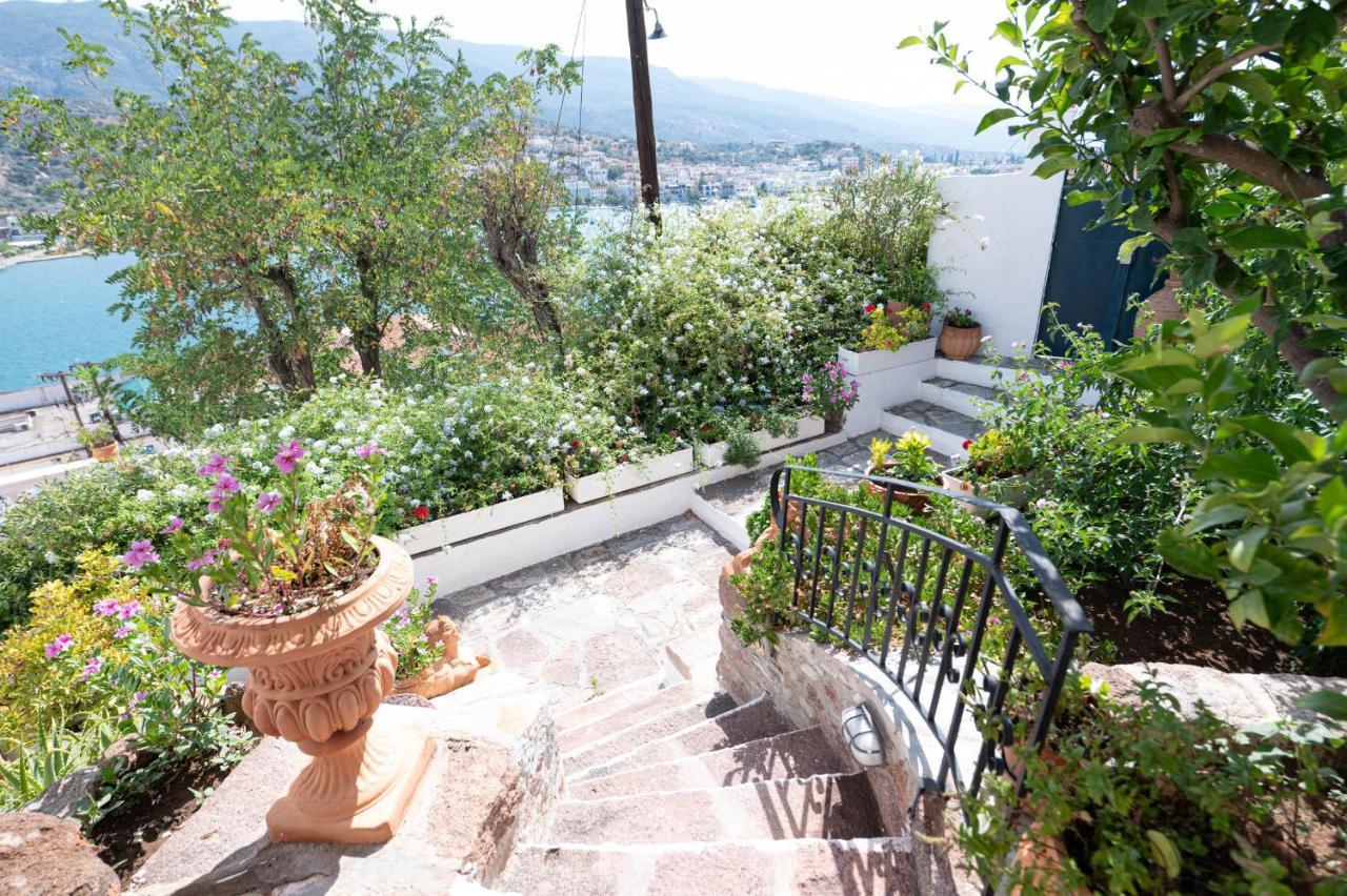 Traditional House Under The Clock Tower With Sweet View Poros Town Ngoại thất bức ảnh