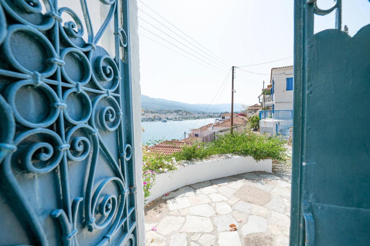 Traditional House Under The Clock Tower With Sweet View Poros Town Ngoại thất bức ảnh