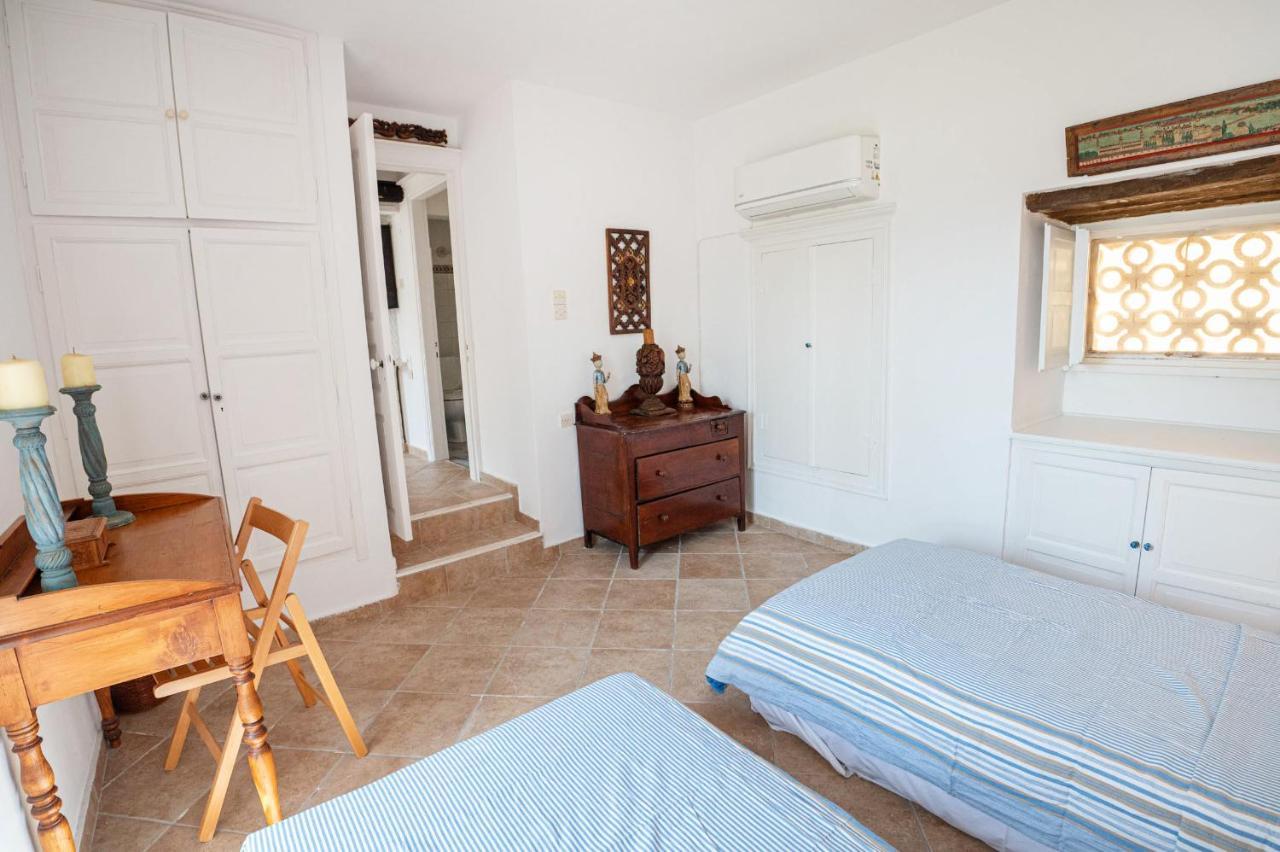 Traditional House Under The Clock Tower With Sweet View Poros Town Ngoại thất bức ảnh
