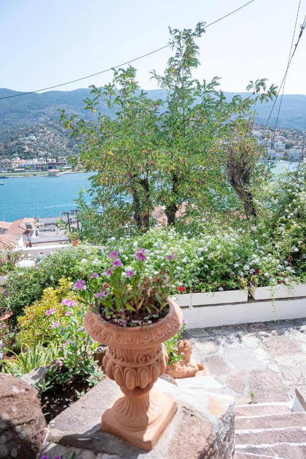Traditional House Under The Clock Tower With Sweet View Poros Town Ngoại thất bức ảnh